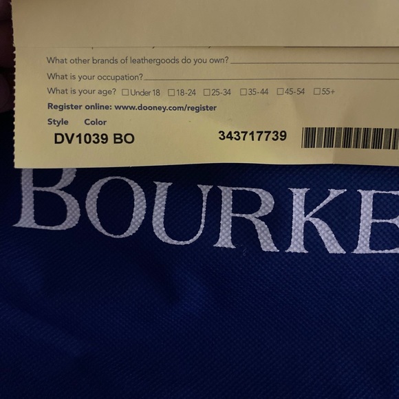 Dooney&Bourke Large white Barlow w/ smoking red interior 🤍🤍NWT - Picture 14 of 16